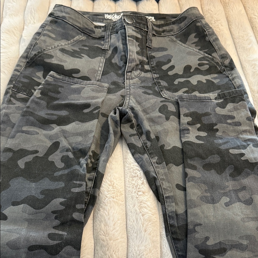 Mossimo Supply Co. Gray Camouflage Jeggings